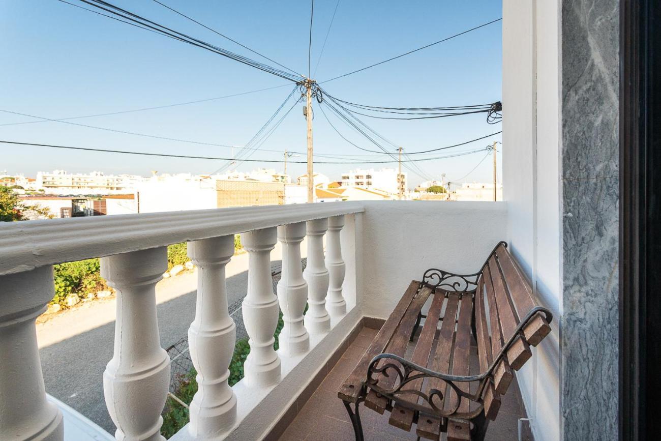 Blife Marya Private Rooms - Airport Stay FAO Exterior foto
